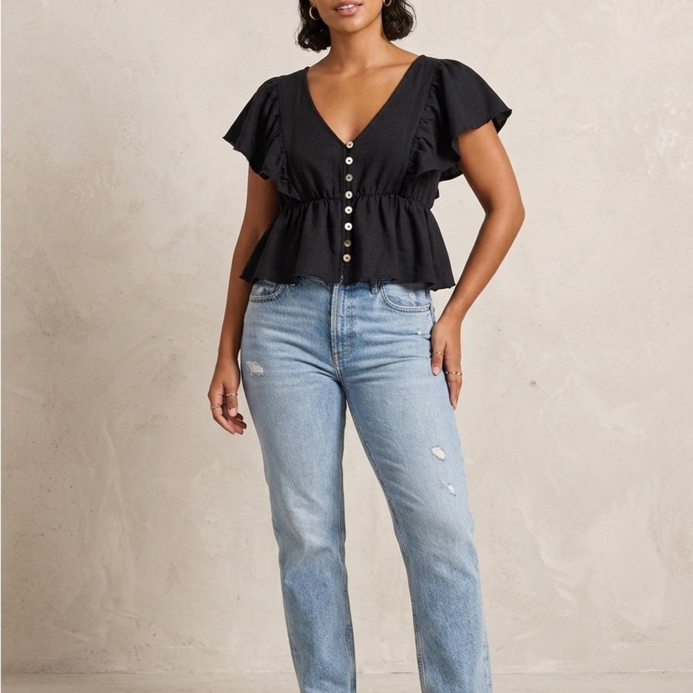 Forever 21 Black V-Neck Ruffle Sleeve Top